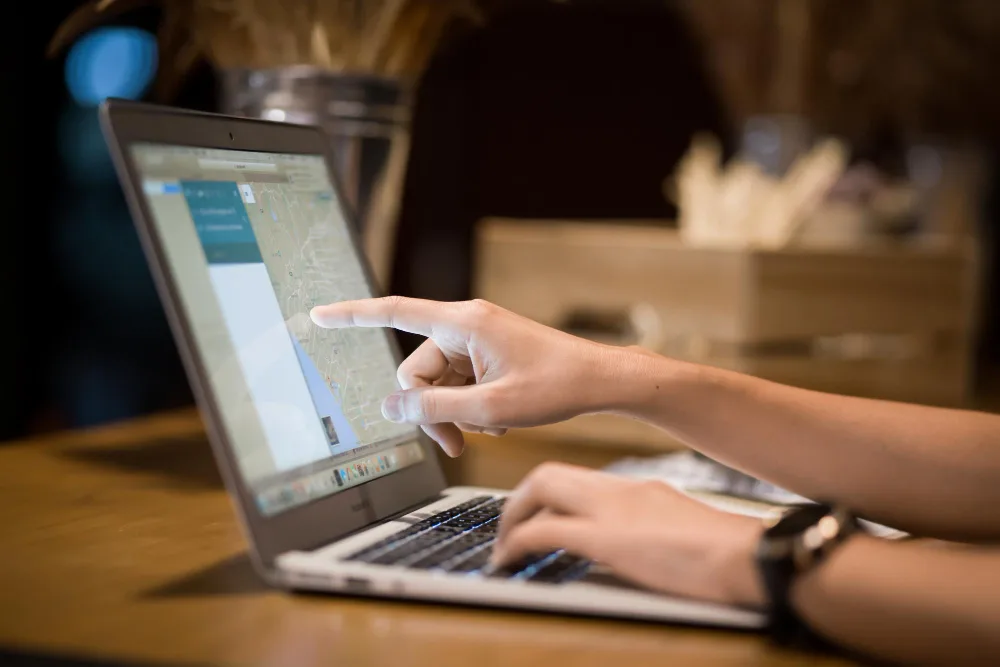 Tracking Correspondence